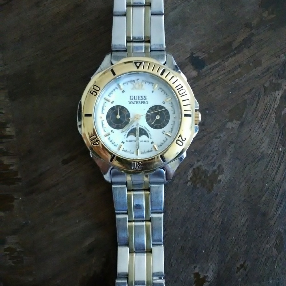 Guess Watch